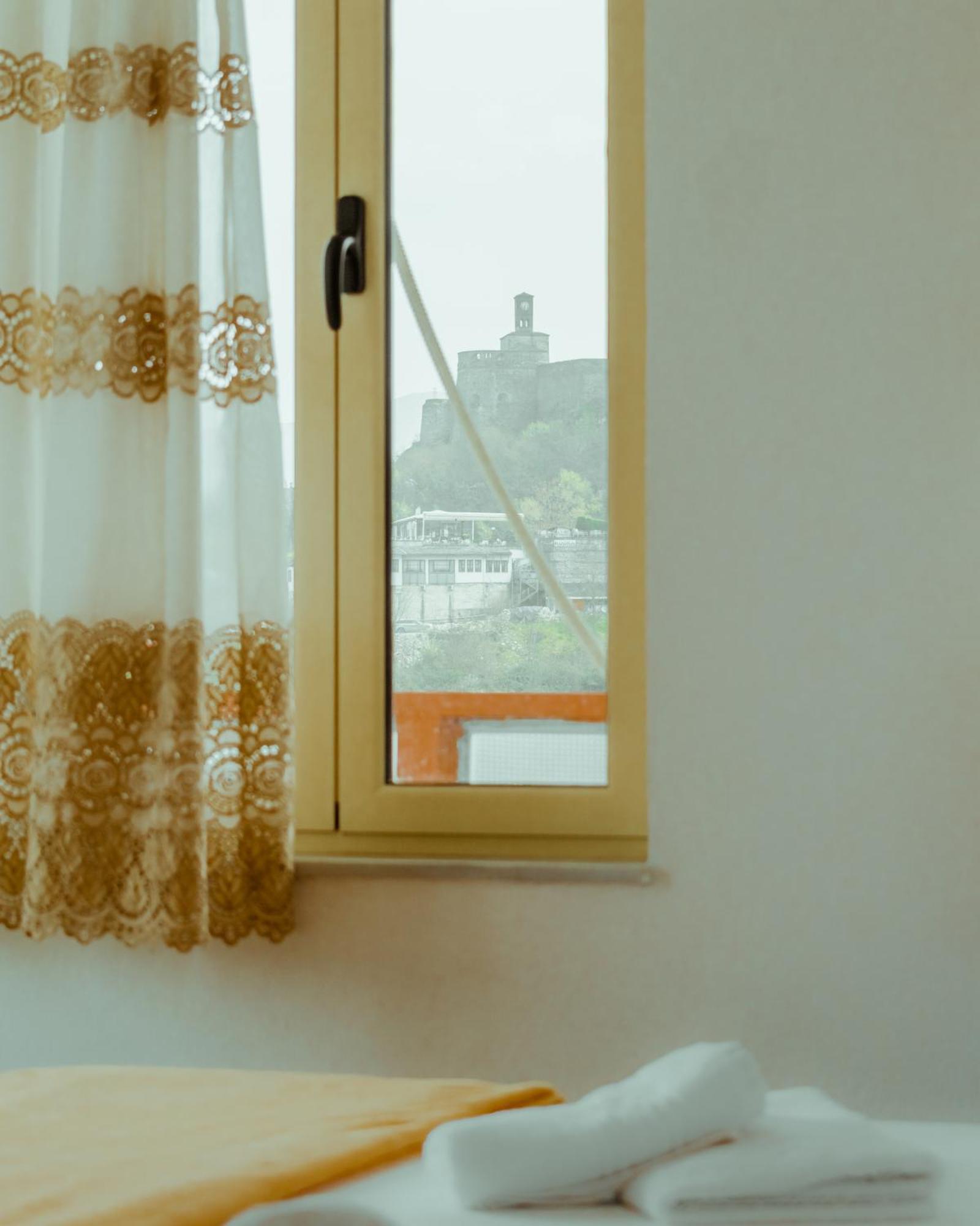 Guesthouse Shtino Gjirokaster Luaran gambar
